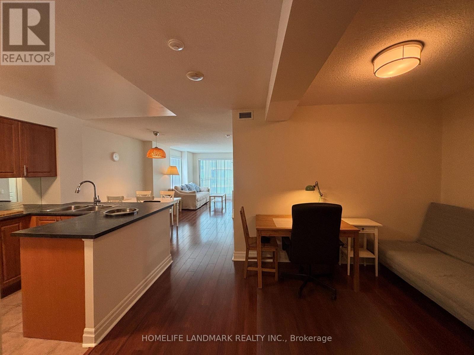 902 - 21 Hillcrest Avenue, Toronto, ON - Indoor