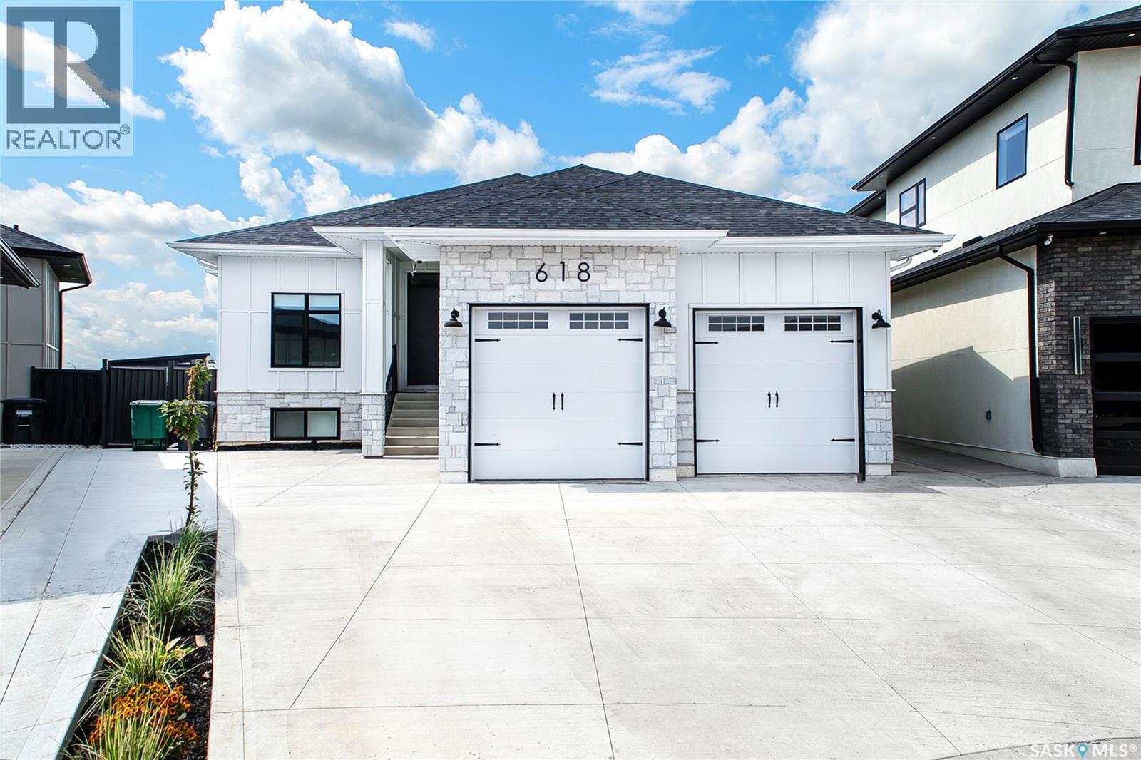 618 Nightingale Cove, Saskatoon, SK - Outdoor