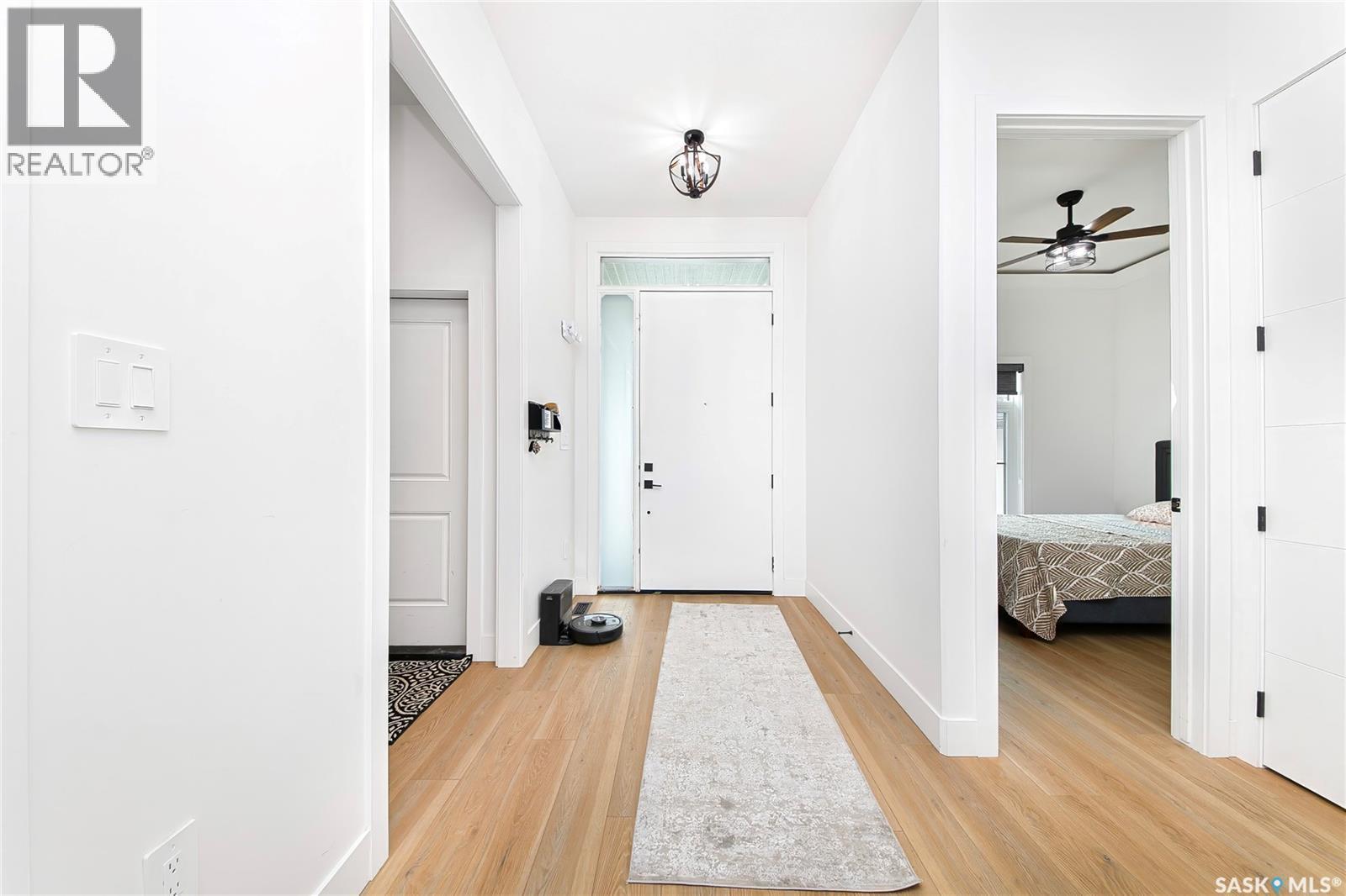 618 Nightingale Cove, Saskatoon, SK - Indoor Photo Showing Other Room