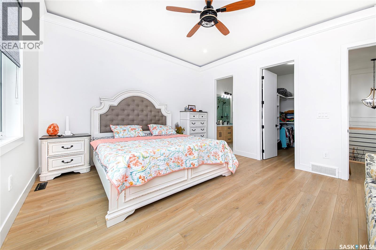 618 Nightingale Cove, Saskatoon, SK - Indoor Photo Showing Bedroom