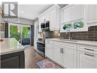 92 Morrison Crescent, Grimsby, ON - Indoor Photo Showing Kitchen