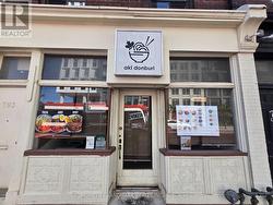 793 BATHURST STREET Toronto, ON M5S 1Z5