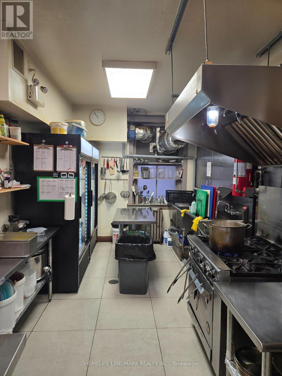 793 Bathurst Street, Toronto, ON