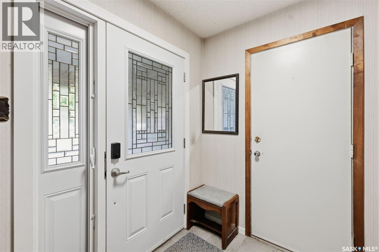 723 Lenore Drive, Saskatoon, SK - Indoor Photo Showing Other Room