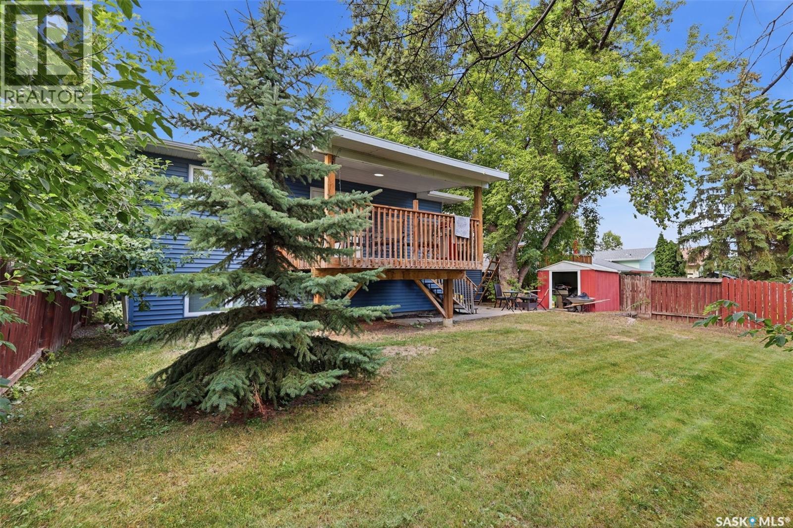 723 Lenore Drive, Saskatoon, SK - Outdoor With Deck Patio Veranda