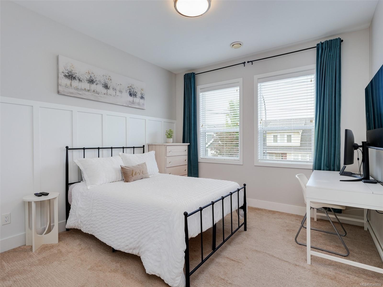 #8-10490 Resthaven Dr, Sidney, BC