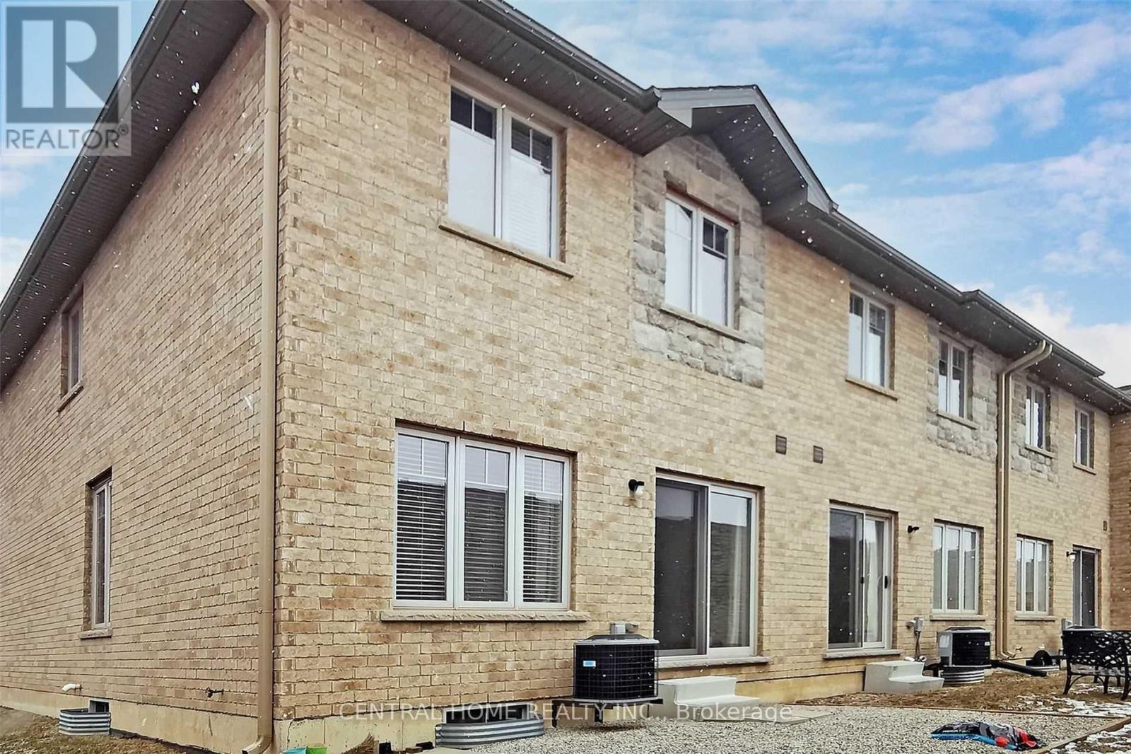 1 - 98 Shoreview Place, Hamilton, ON - Outdoor With Exterior