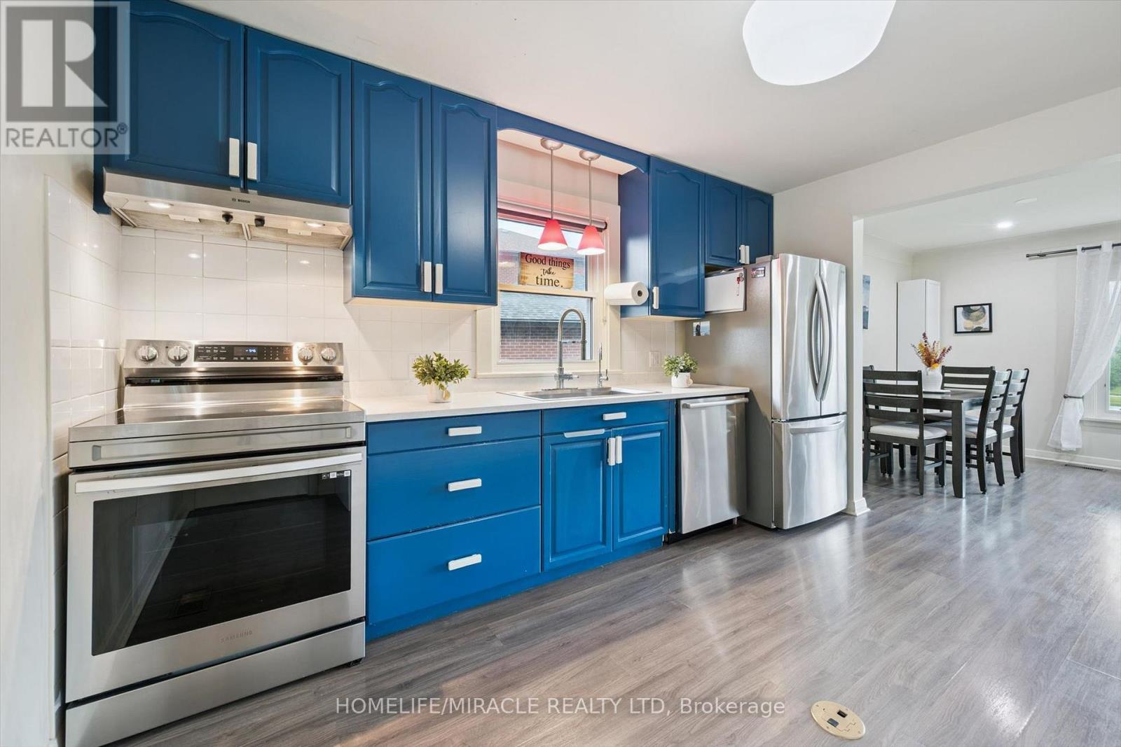 60 Edinburgh Road, Kitchener, ON - Indoor Photo Showing Kitchen