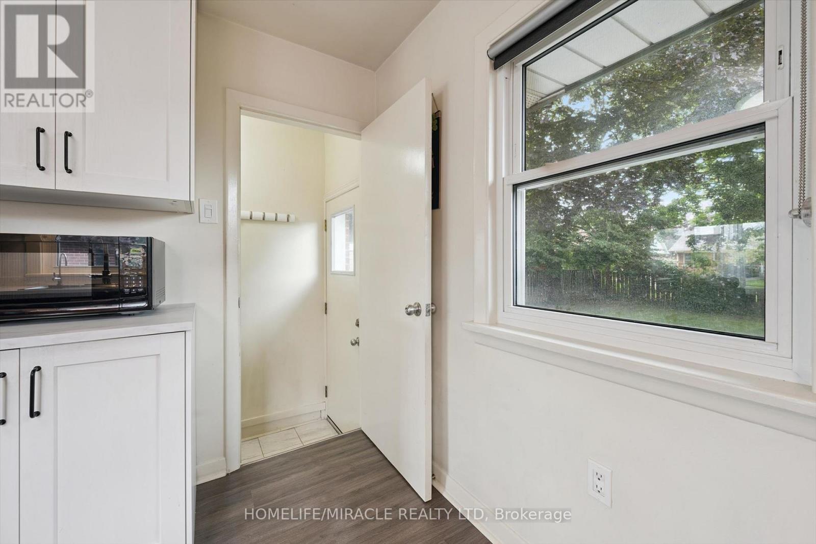 60 Edinburgh Road, Kitchener, ON - Indoor Photo Showing Other Room