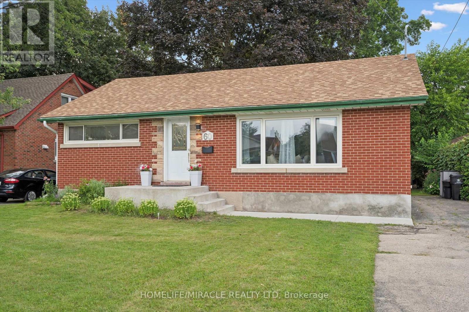 60 Edinburgh Road, Kitchener, ON - Outdoor