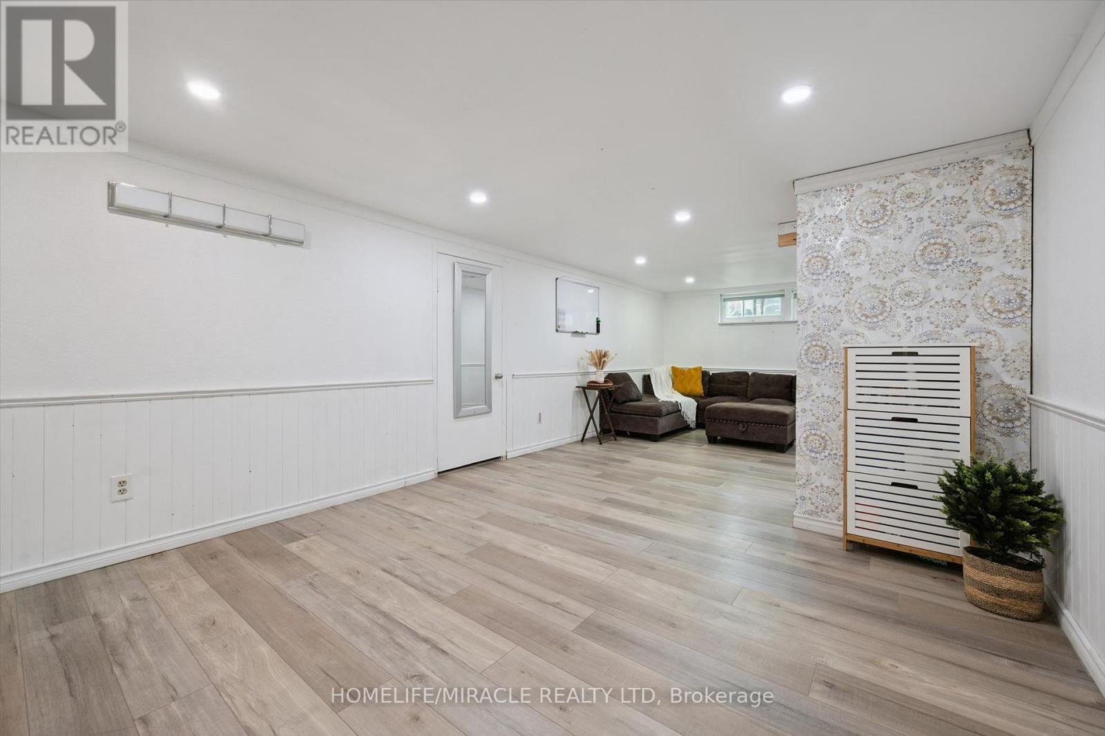 60 Edinburgh Road, Kitchener, ON - Indoor Photo Showing Other Room