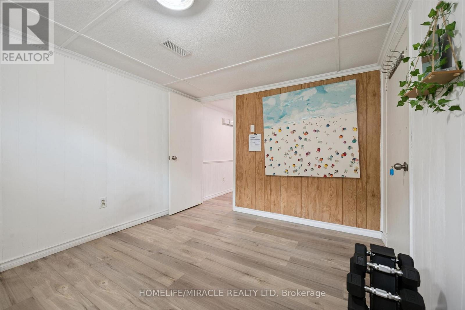 60 Edinburgh Road, Kitchener, ON - Indoor Photo Showing Other Room