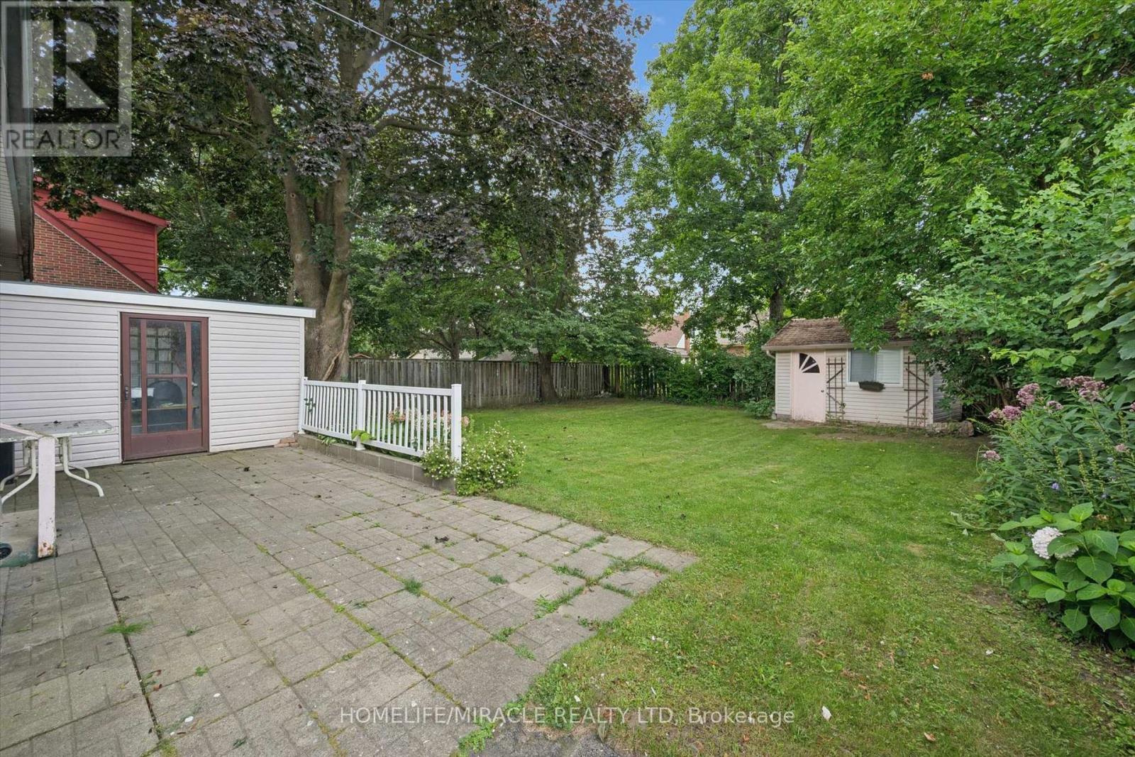 60 Edinburgh Road, Kitchener, ON - Outdoor