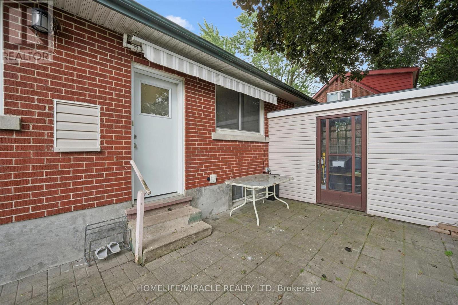 60 Edinburgh Road, Kitchener, ON - Outdoor With Exterior