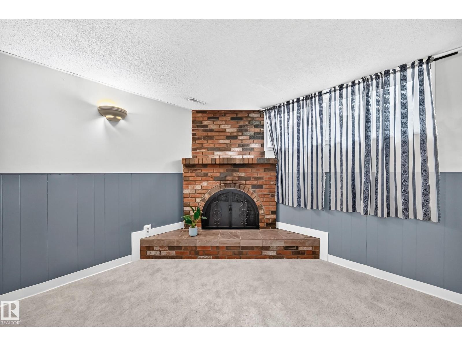 15020 88 St Nw, Edmonton, AB - Indoor With Fireplace