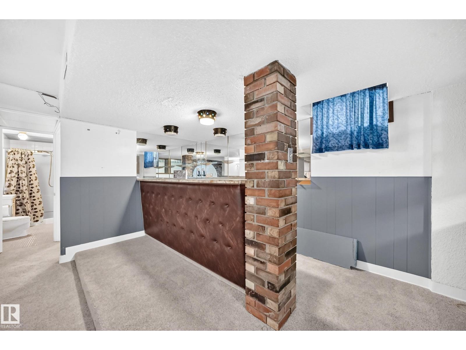 15020 88 St Nw, Edmonton, AB - Outdoor