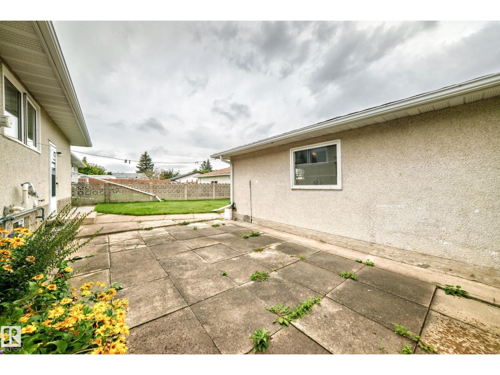 15020 88 St Nw, Edmonton, AB - Outdoor With Exterior