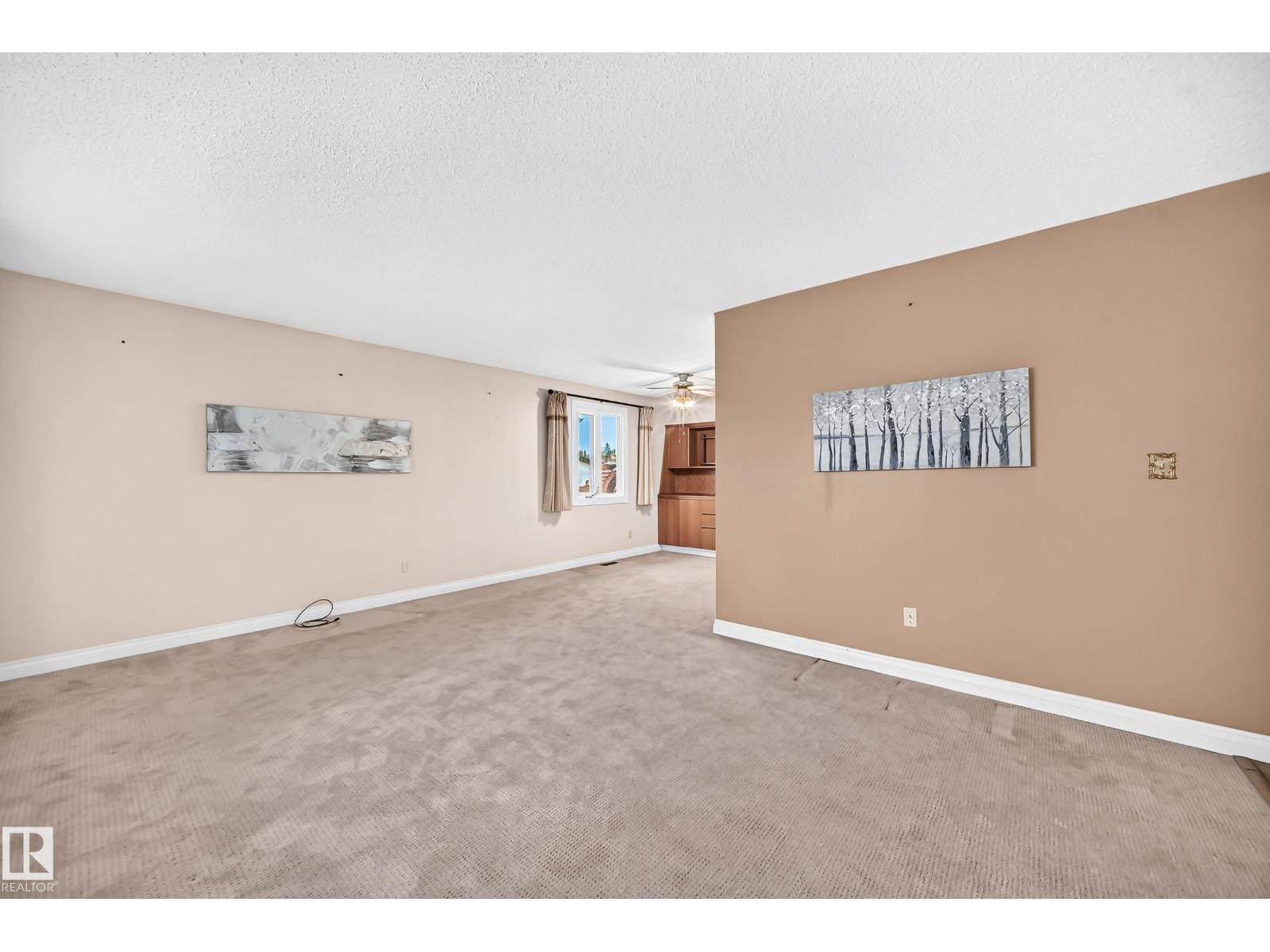 15020 88 St Nw, Edmonton, AB - Indoor Photo Showing Other Room