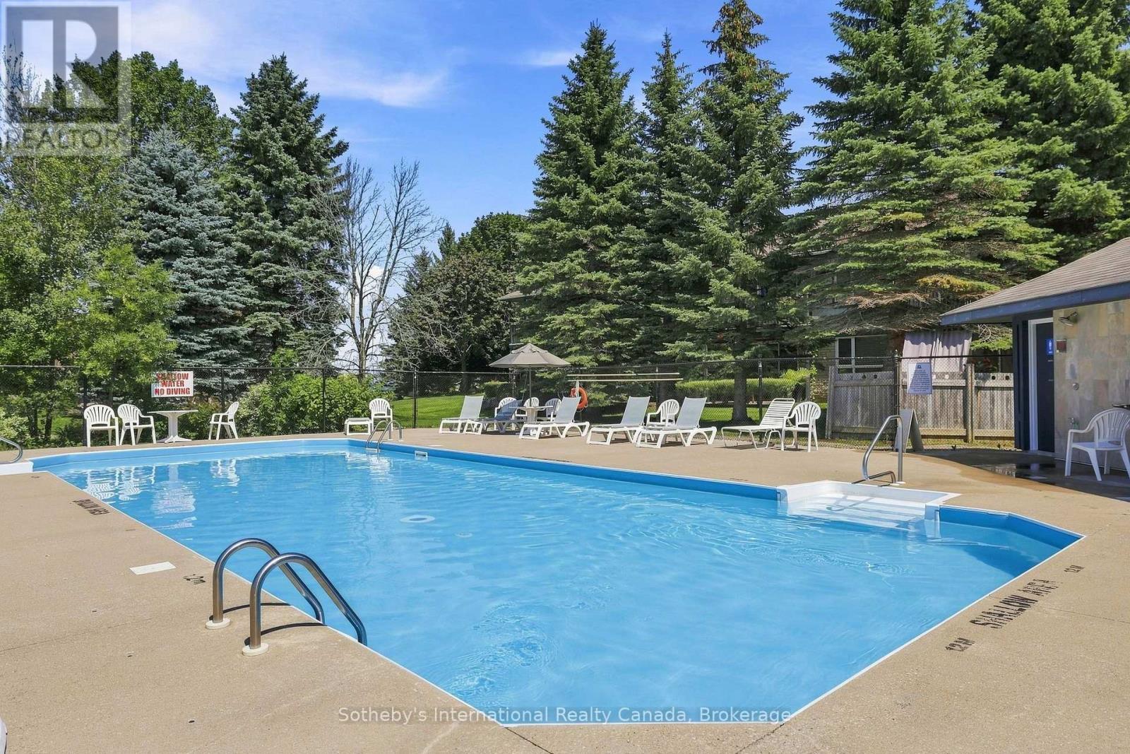 464 Mariners Way, Collingwood, ON - Outdoor With In Ground Pool With Backyard