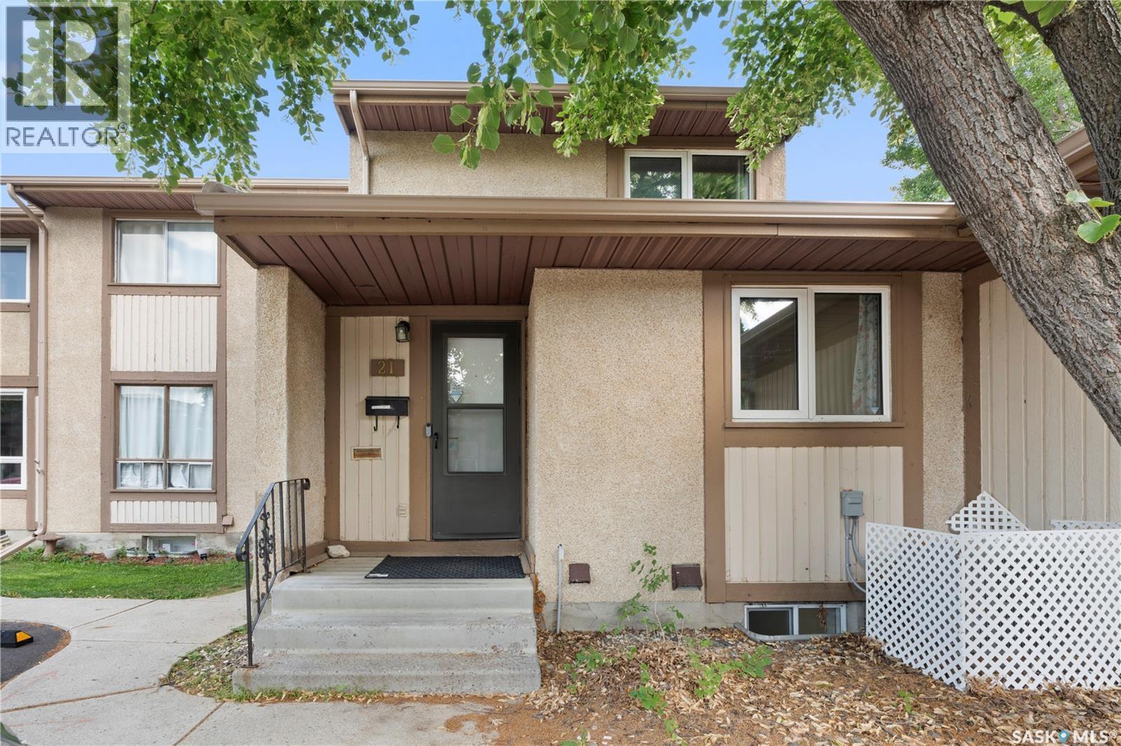 21 1128 Mckercher Drive, Saskatoon, SK - Outdoor