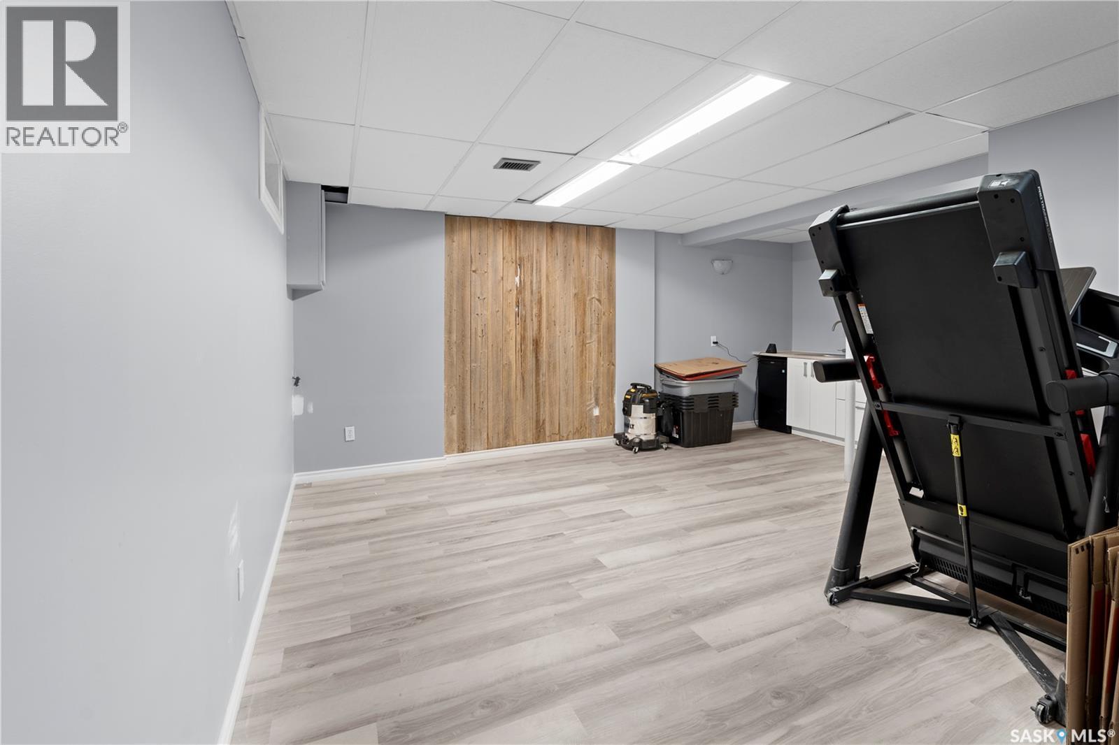 21 1128 Mckercher Drive, Saskatoon, SK - Indoor