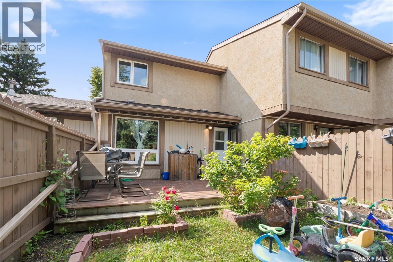21 1128 Mckercher Drive, Saskatoon, SK - Outdoor With Deck Patio Veranda With Exterior