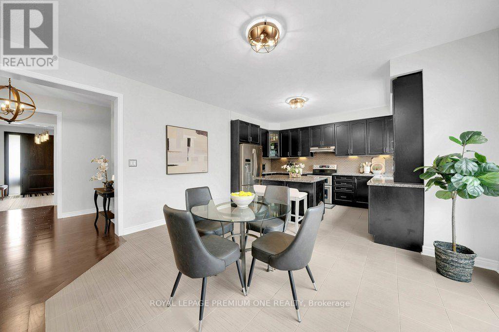 14 Atchison Drive, Caledon, ON - Indoor Photo Showing Dining Room