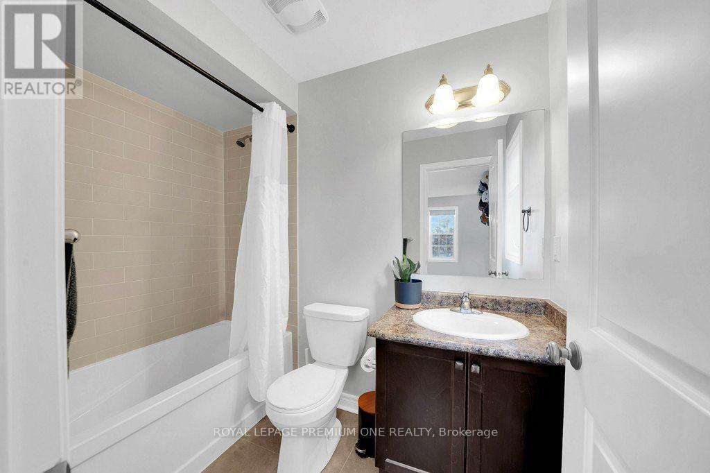 14 Atchison Drive, Caledon, ON - Indoor Photo Showing Bathroom