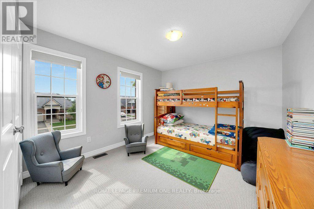 14 Atchison Drive, Caledon, ON - Indoor Photo Showing Bedroom