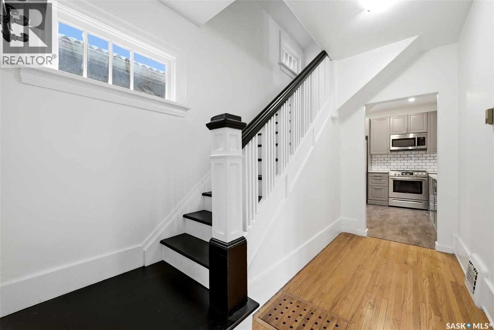 1209 14Th Avenue, Regina, SK - Indoor Photo Showing Other Room