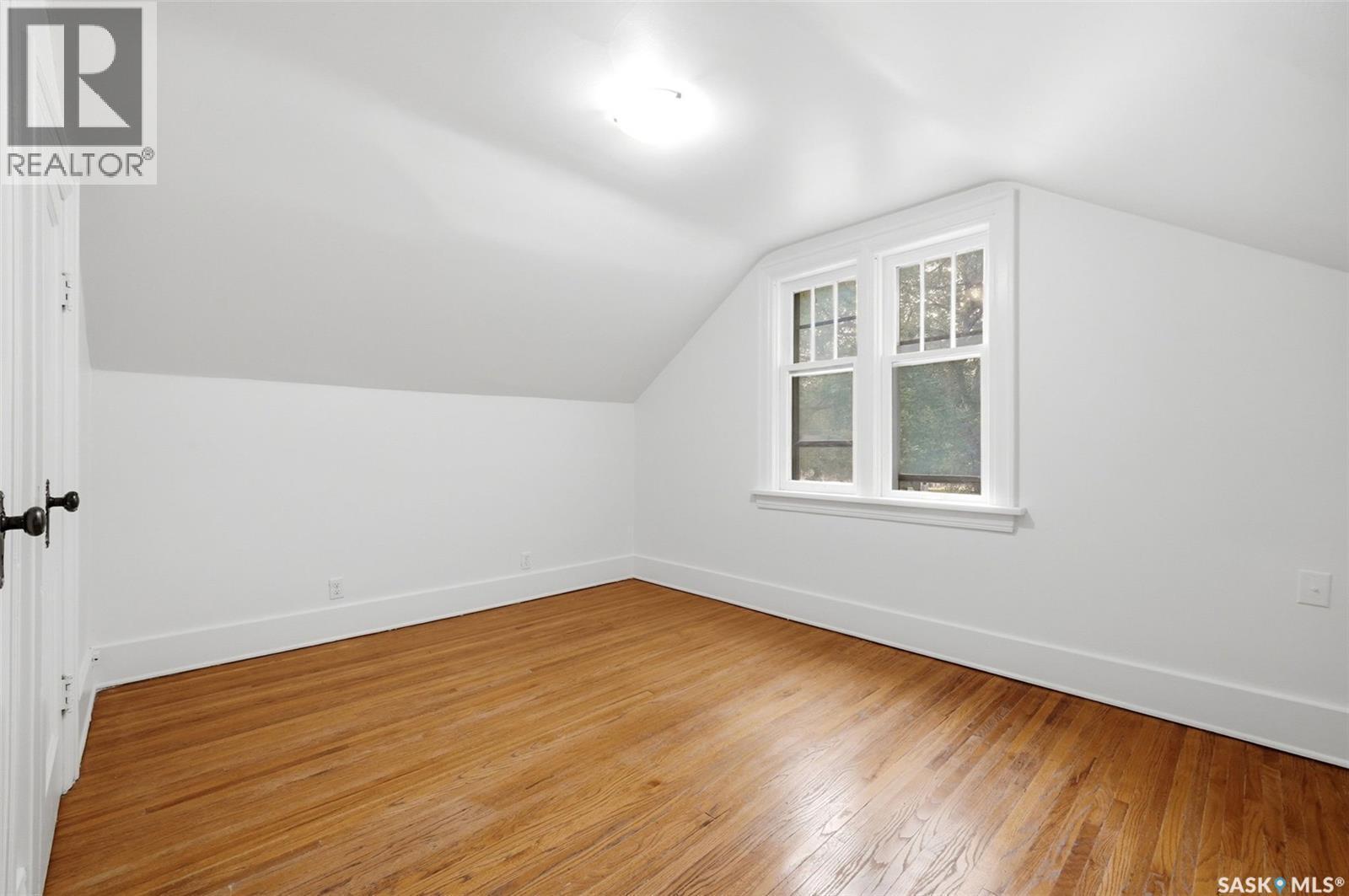 1209 14Th Avenue, Regina, SK - Indoor Photo Showing Other Room