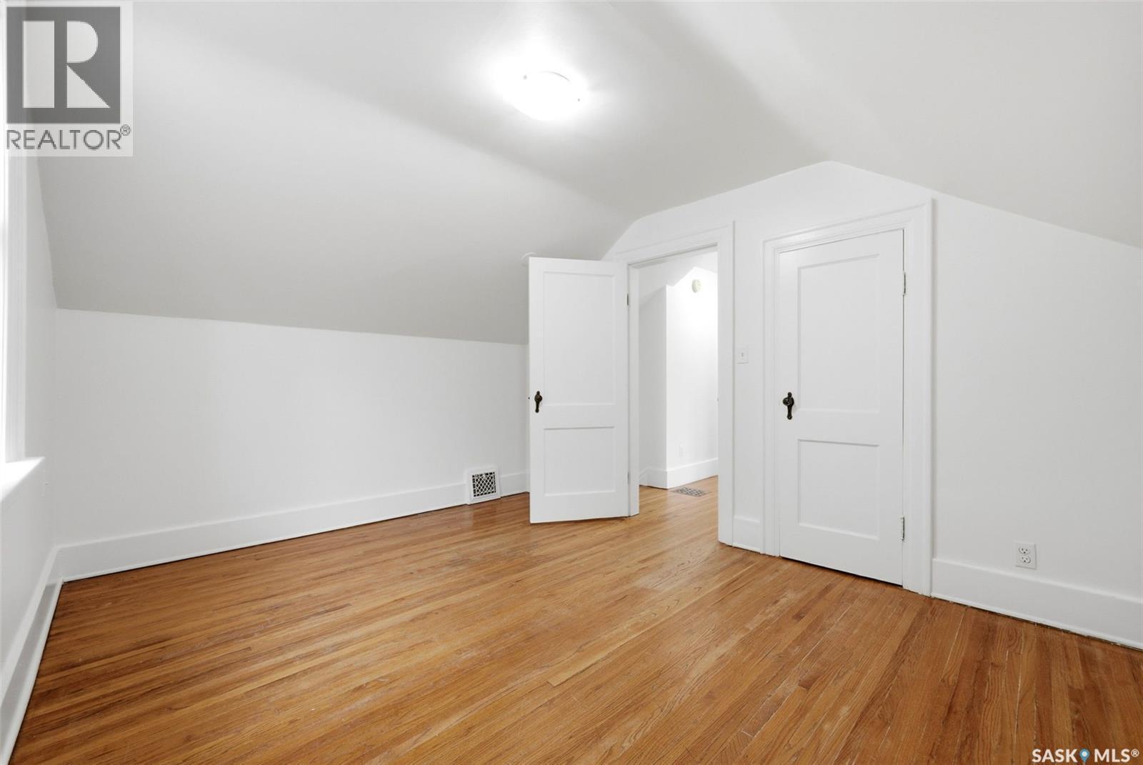 1209 14Th Avenue, Regina, SK - Indoor Photo Showing Other Room