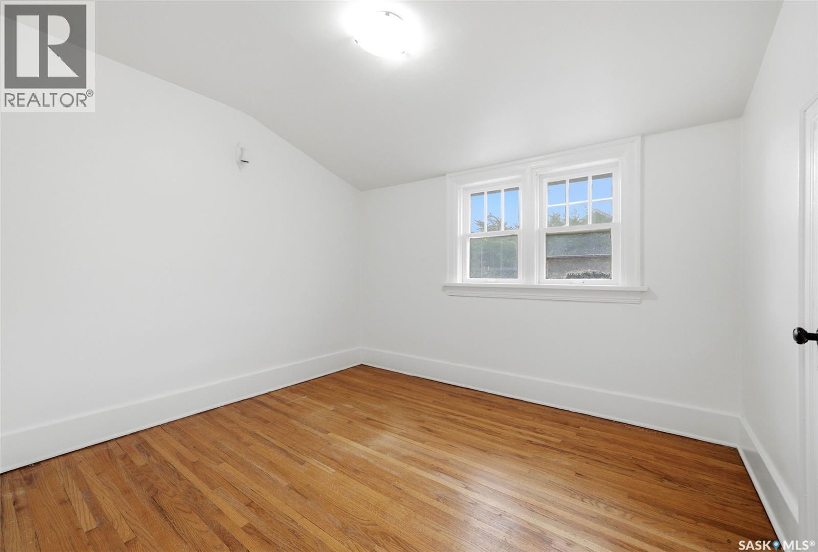 1209 14Th Avenue, Regina, SK - Indoor Photo Showing Other Room