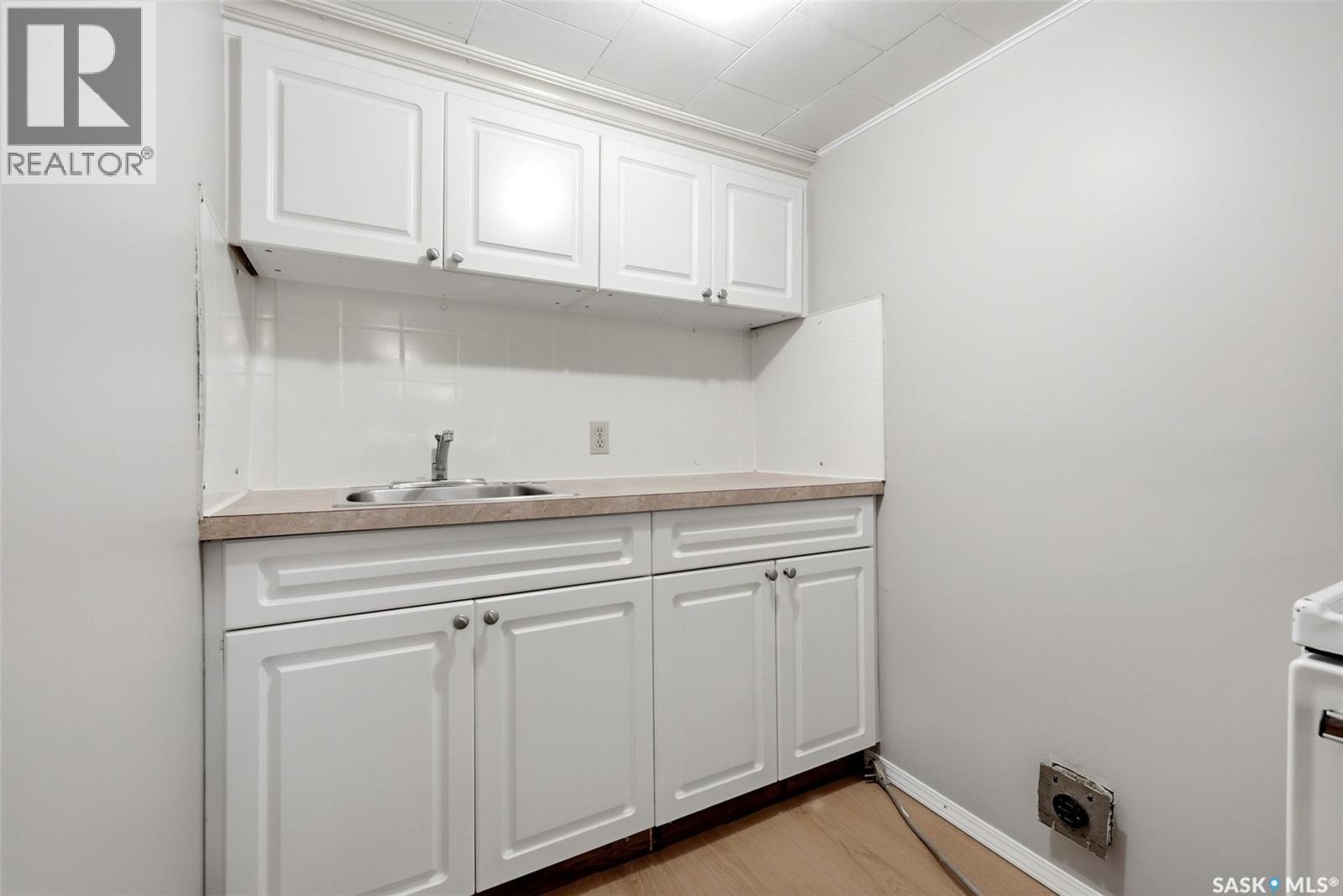 1209 14Th Avenue, Regina, SK - Indoor