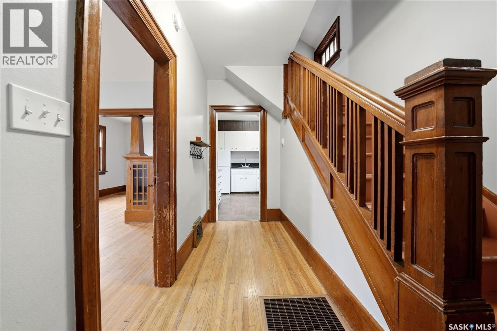 1209 14Th Avenue, Regina, SK - Indoor Photo Showing Other Room