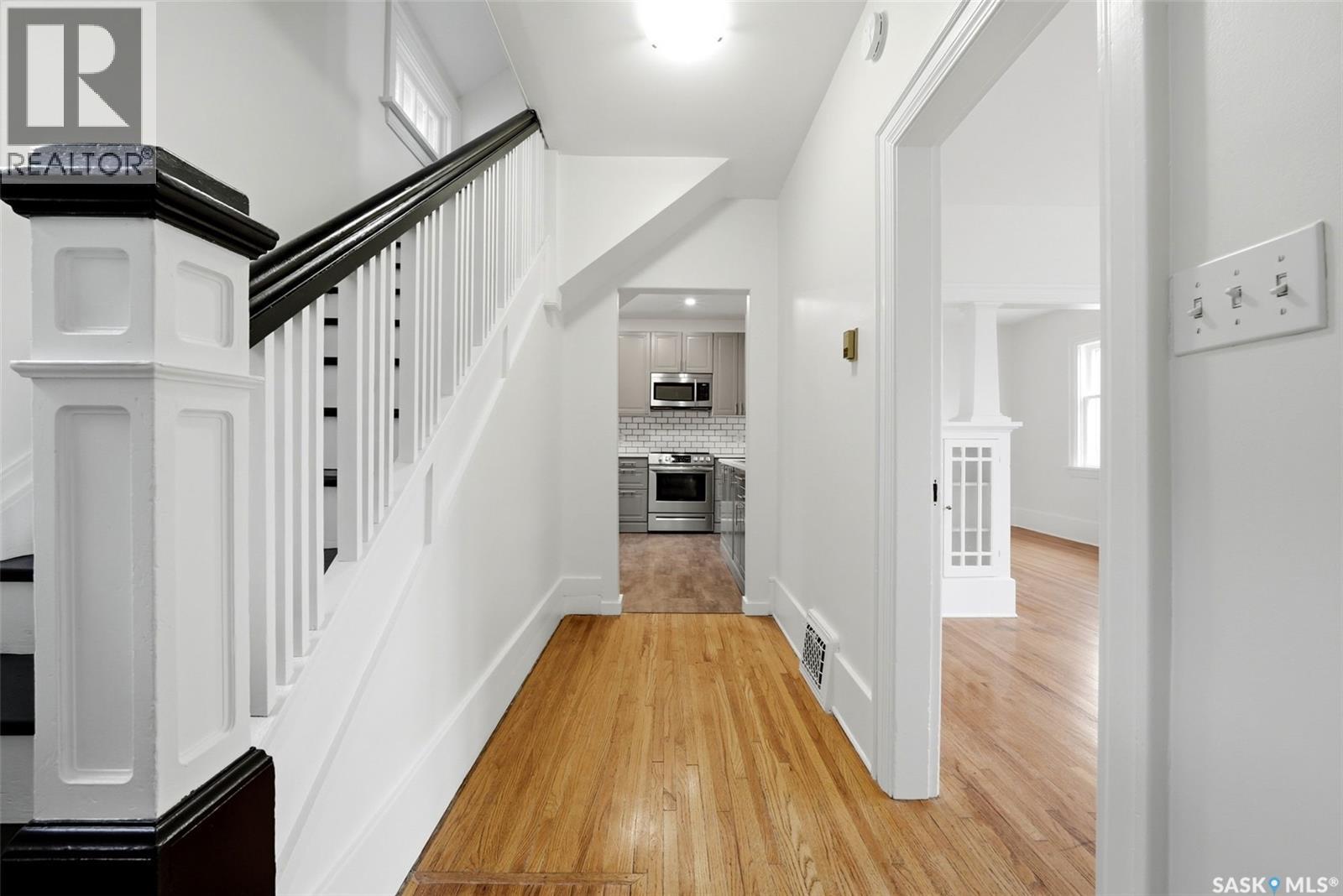 1209 14Th Avenue, Regina, SK - Indoor Photo Showing Other Room
