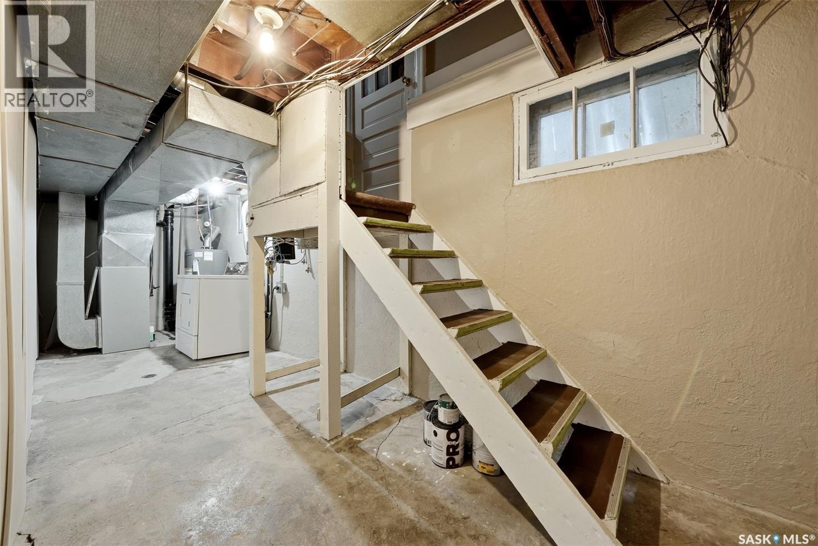 1209 14Th Avenue, Regina, SK - Indoor