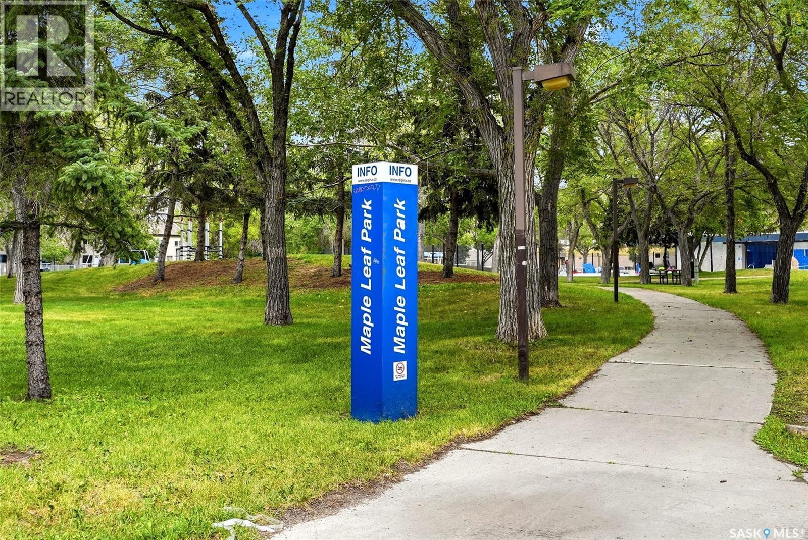 1209 14Th Avenue, Regina, SK - Outdoor