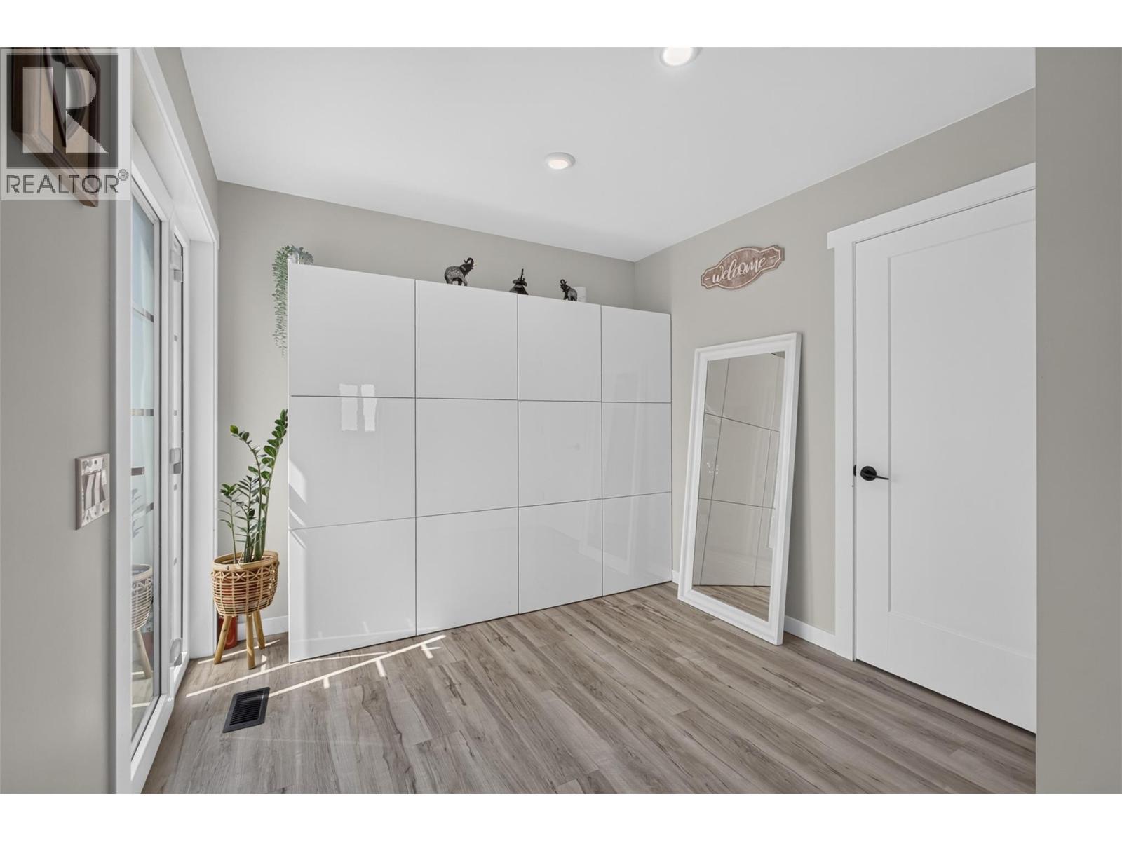 Front entrance - 3491 Fenton Road, West Kelowna, BC - Indoor Photo Showing Other Room