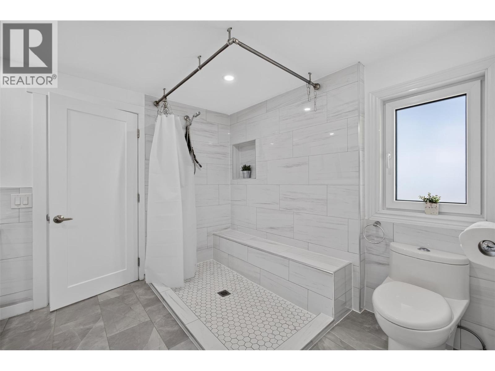 Full bathroom on the lower level - 3491 Fenton Road, West Kelowna, BC - Indoor Photo Showing Other Room