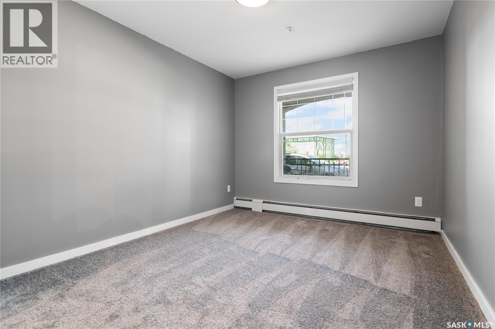 117 1640 Dakota Drive, Regina, SK - Indoor Photo Showing Other Room