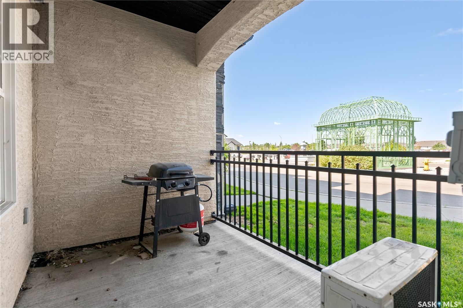 117 1640 Dakota Drive, Regina, SK - Outdoor With Exterior