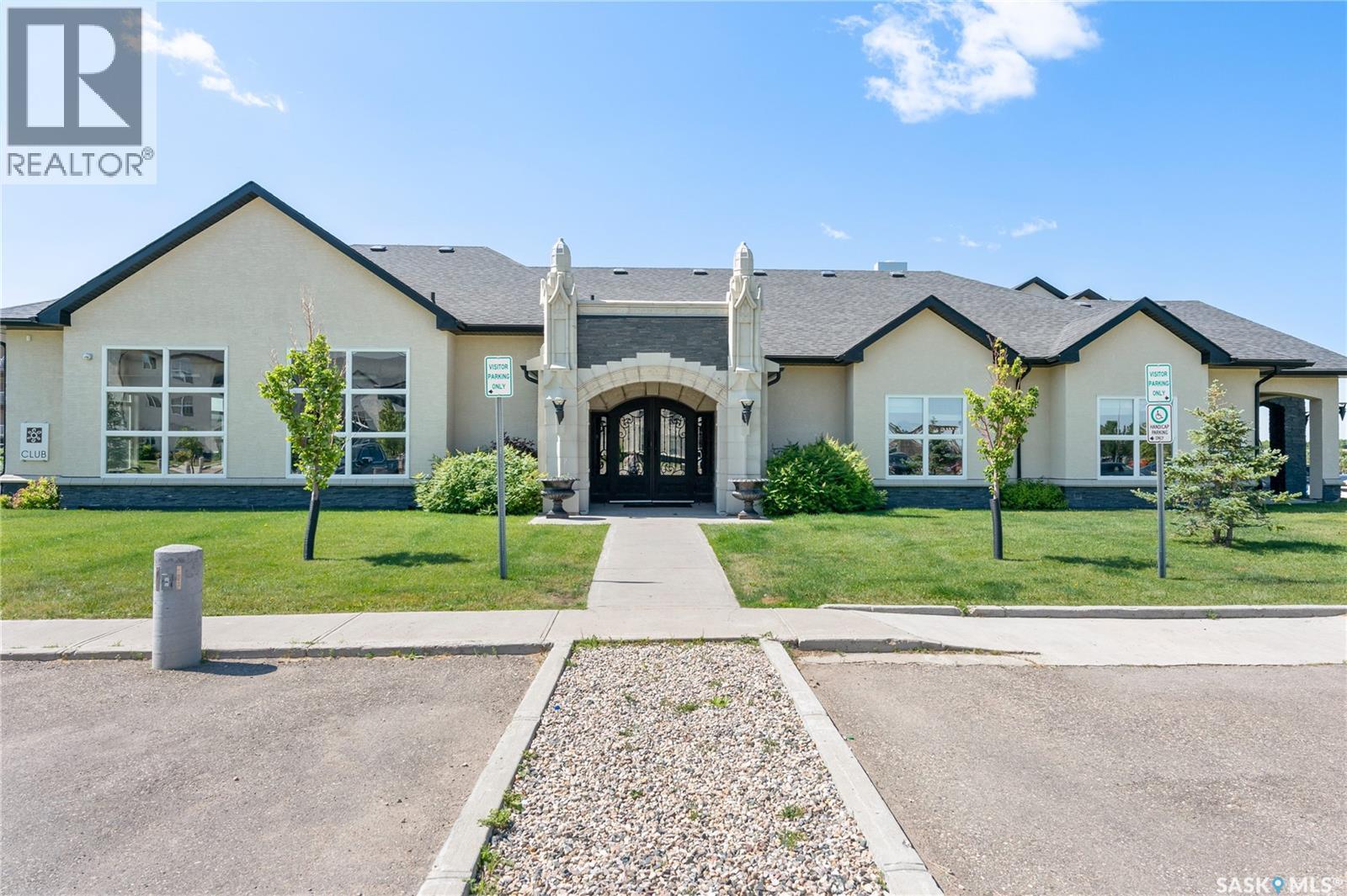 117 1640 Dakota Drive, Regina, SK - Outdoor With Facade
