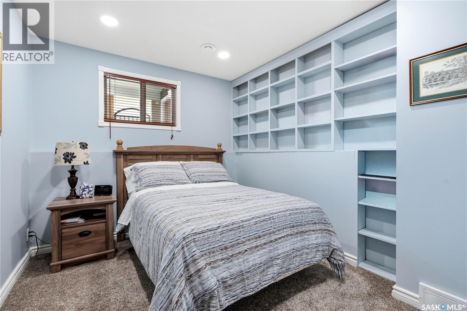 1710 Cameron Avenue, Saskatoon, SK - Indoor Photo Showing Bedroom