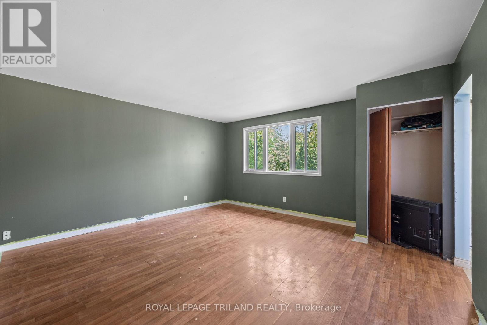 10207 Ivan Drive, Middlesex Centre, ON - Indoor Photo Showing Other Room
