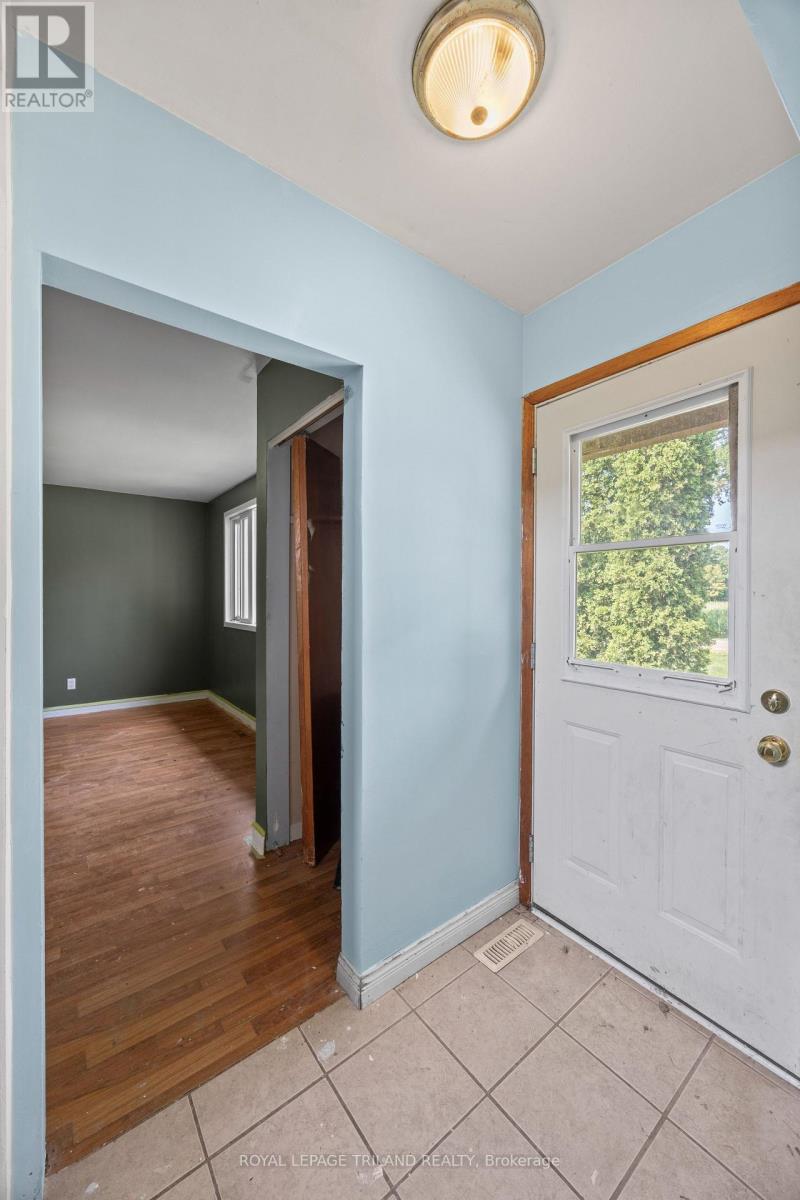 10207 Ivan Drive, Middlesex Centre, ON - Indoor Photo Showing Other Room