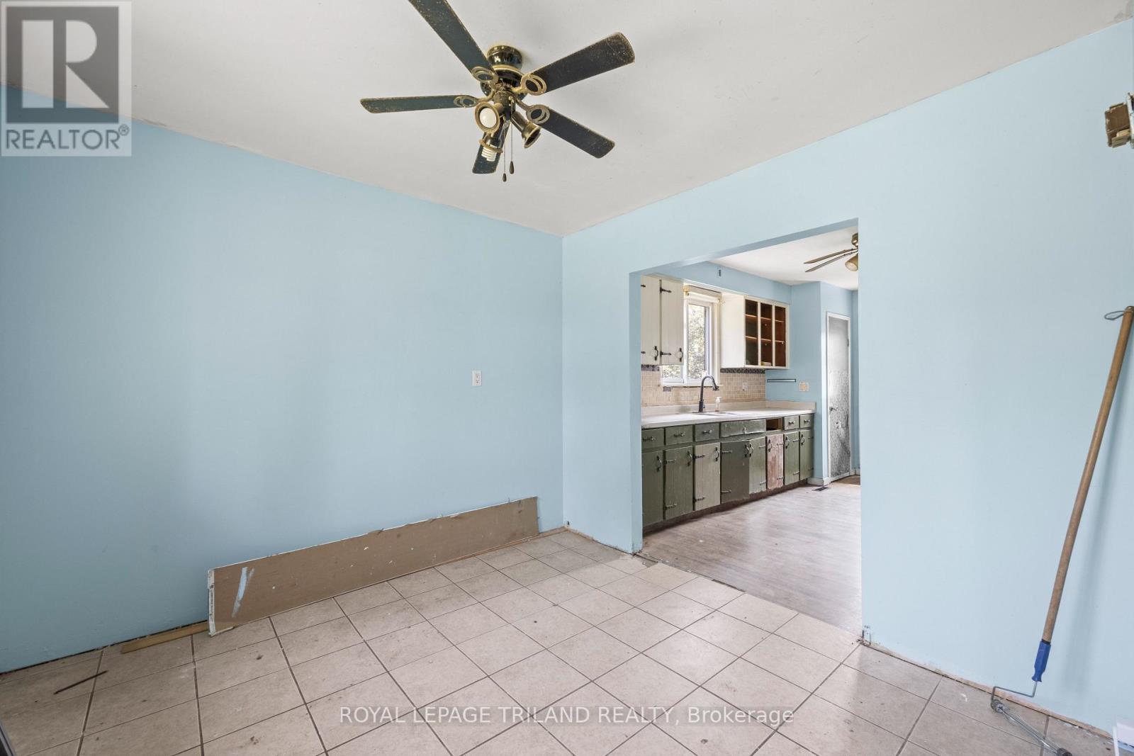 10207 Ivan Drive, Middlesex Centre, ON - Indoor