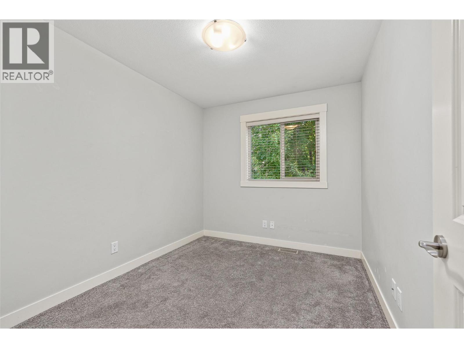 1651 Lynrick Road Unit# 105, Kelowna, BC - Indoor Photo Showing Other Room