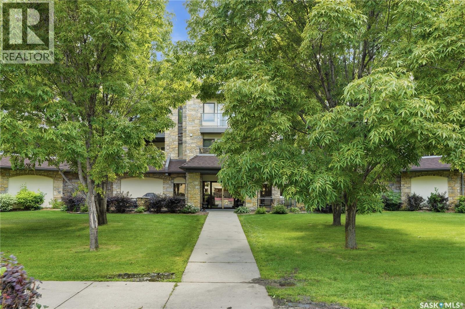 311 1622A Acadia Drive, Saskatoon, SK - Outdoor With Balcony