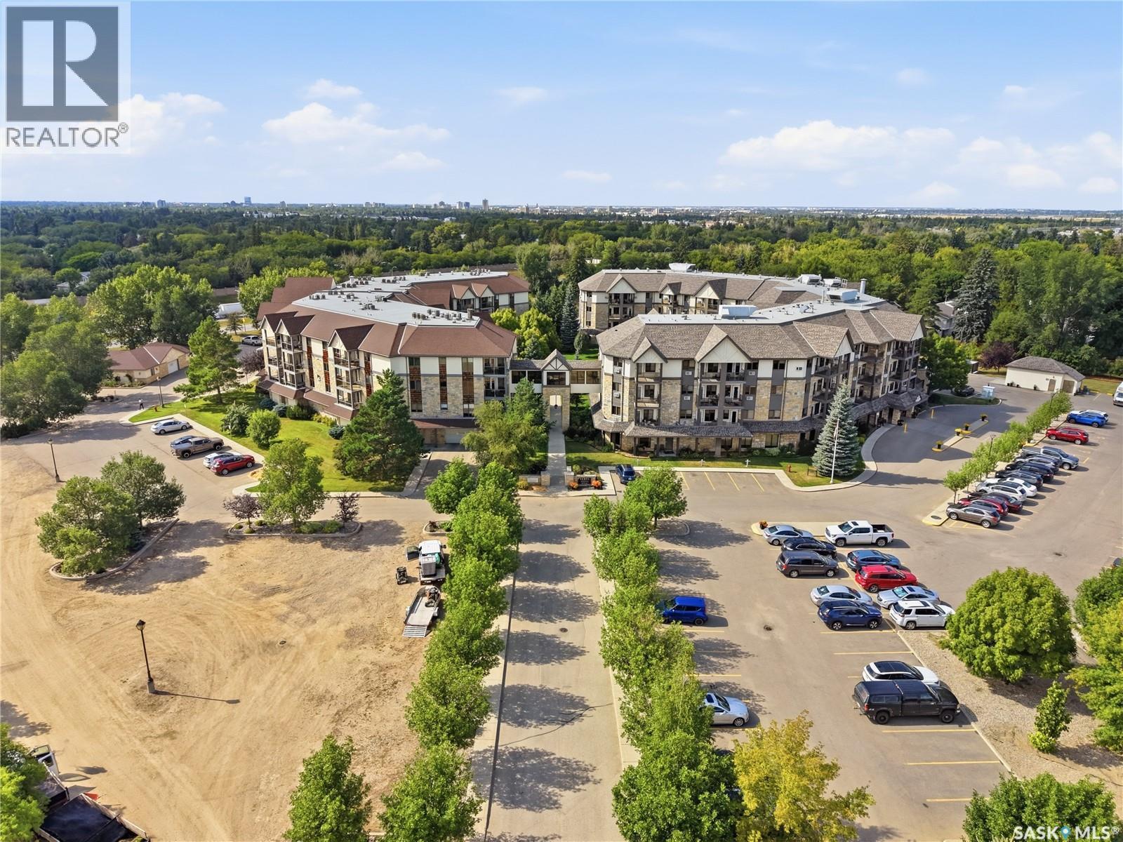 311 1622A Acadia Drive, Saskatoon, SK - Outdoor With View